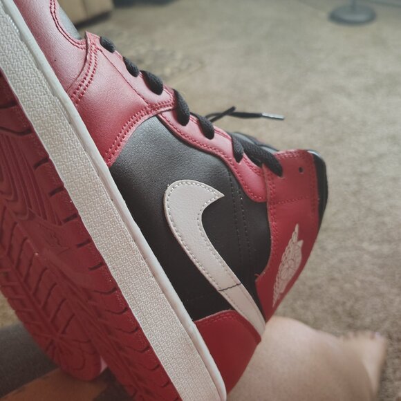 Jordan 1s - Picture 4 of 5